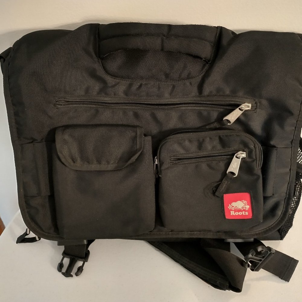Roots RTS2460 Laoptop Padded Carrier Bag Messenger Style Black Good Condition